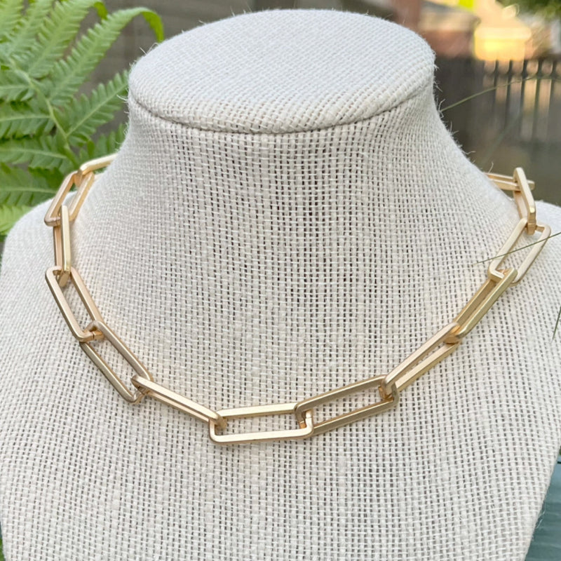 Kitzi Oversized Paperclip Necklace